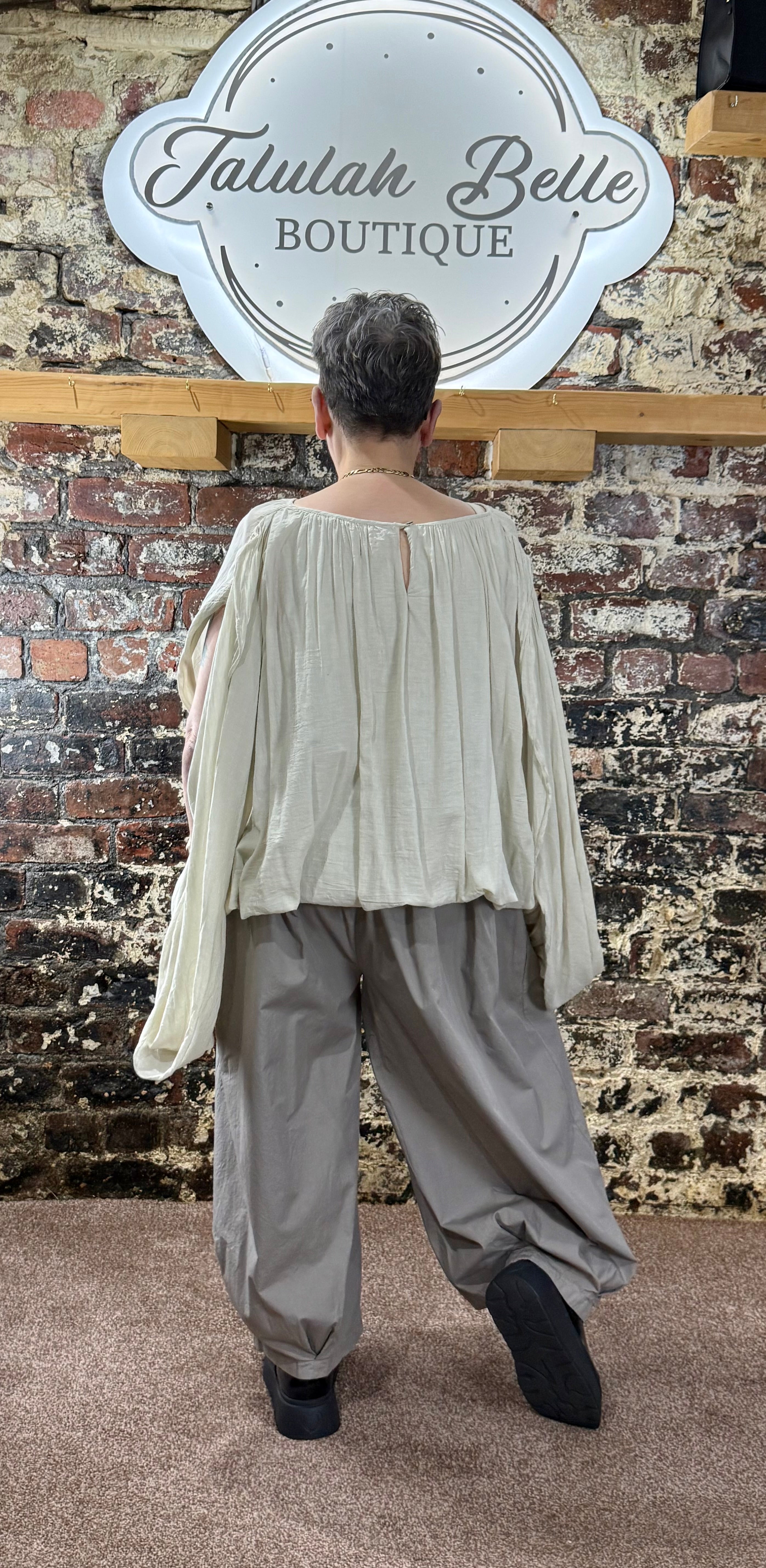 Toga top