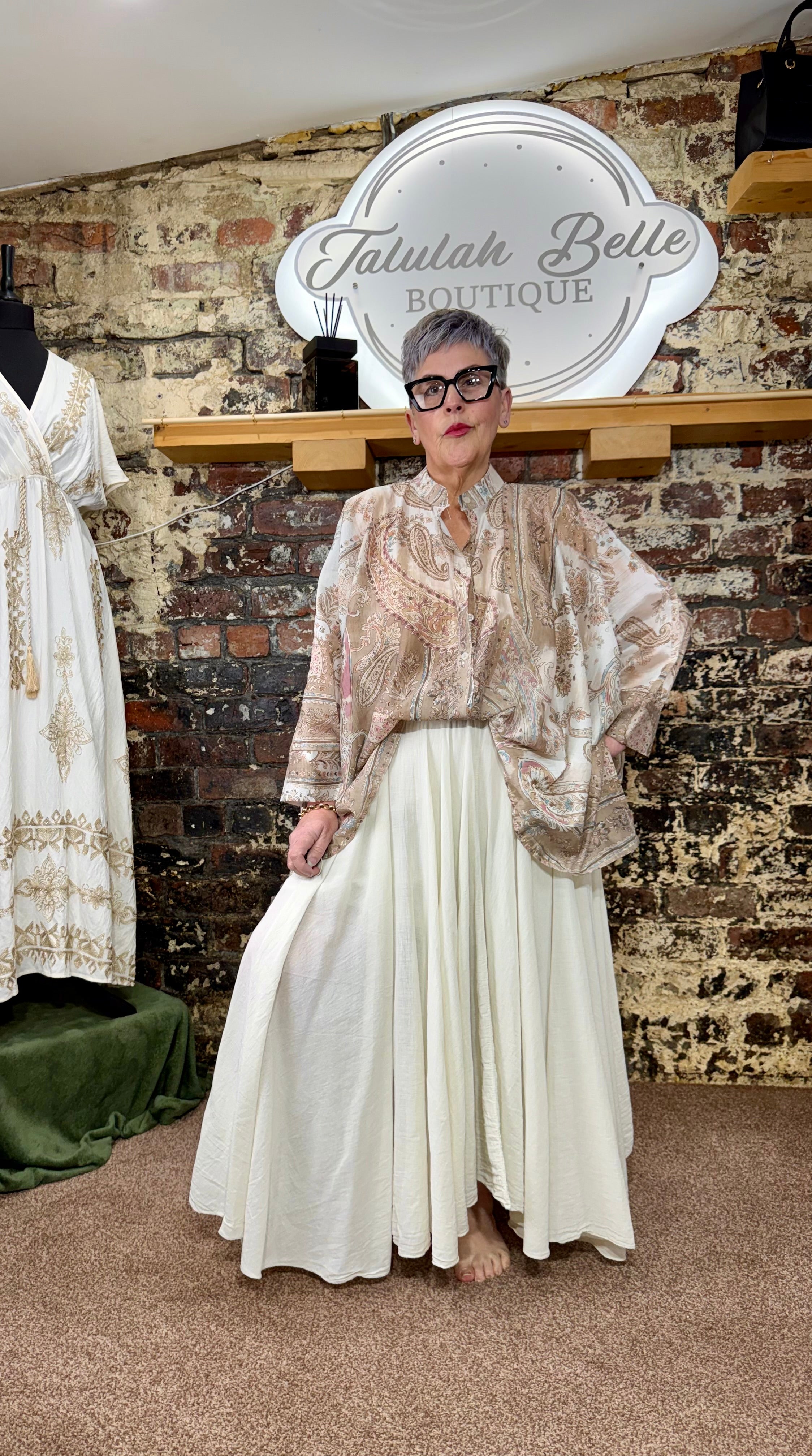 Irregular hemline cotton skirt