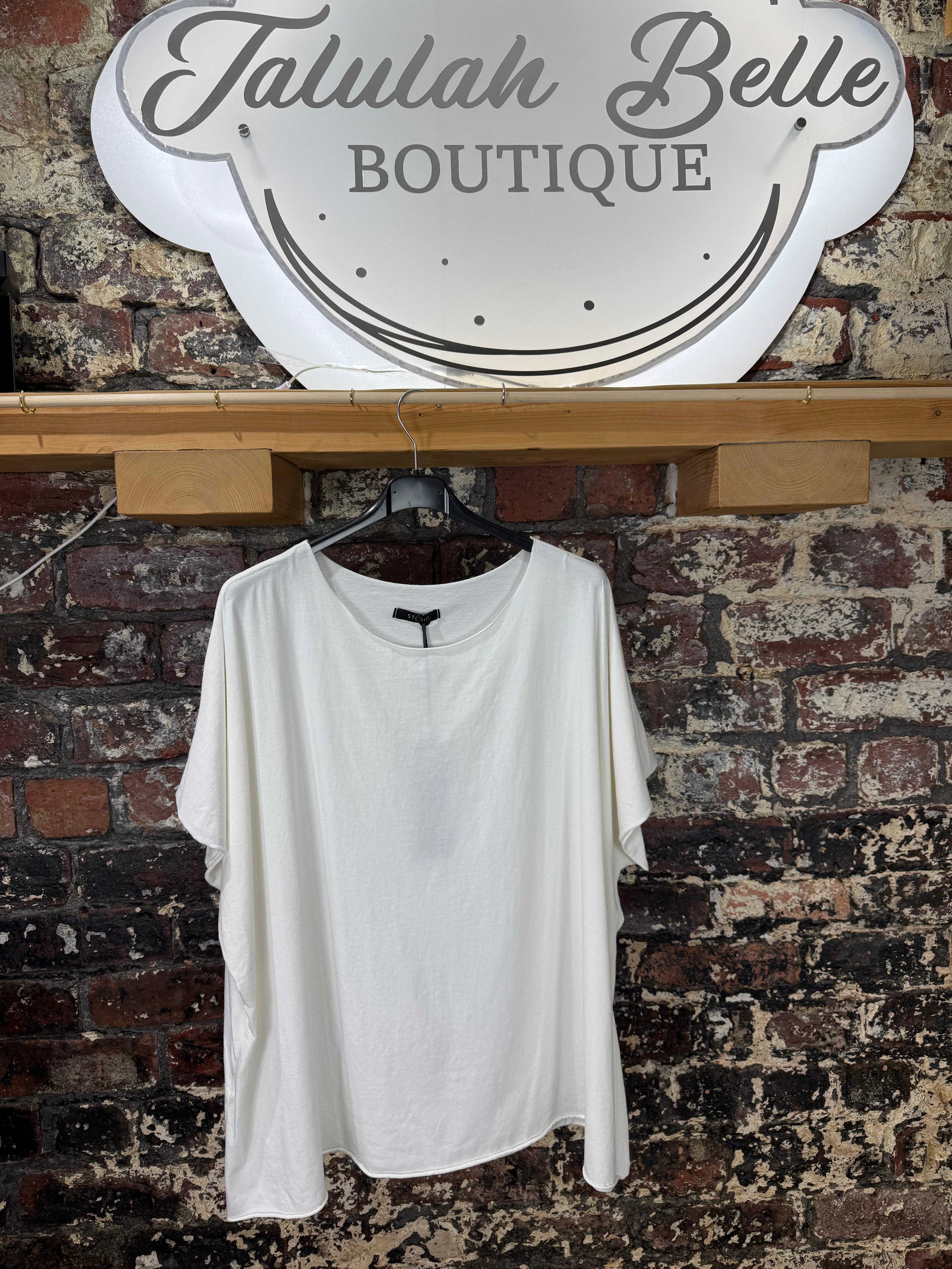 Oversized 100% cotton t-shirt