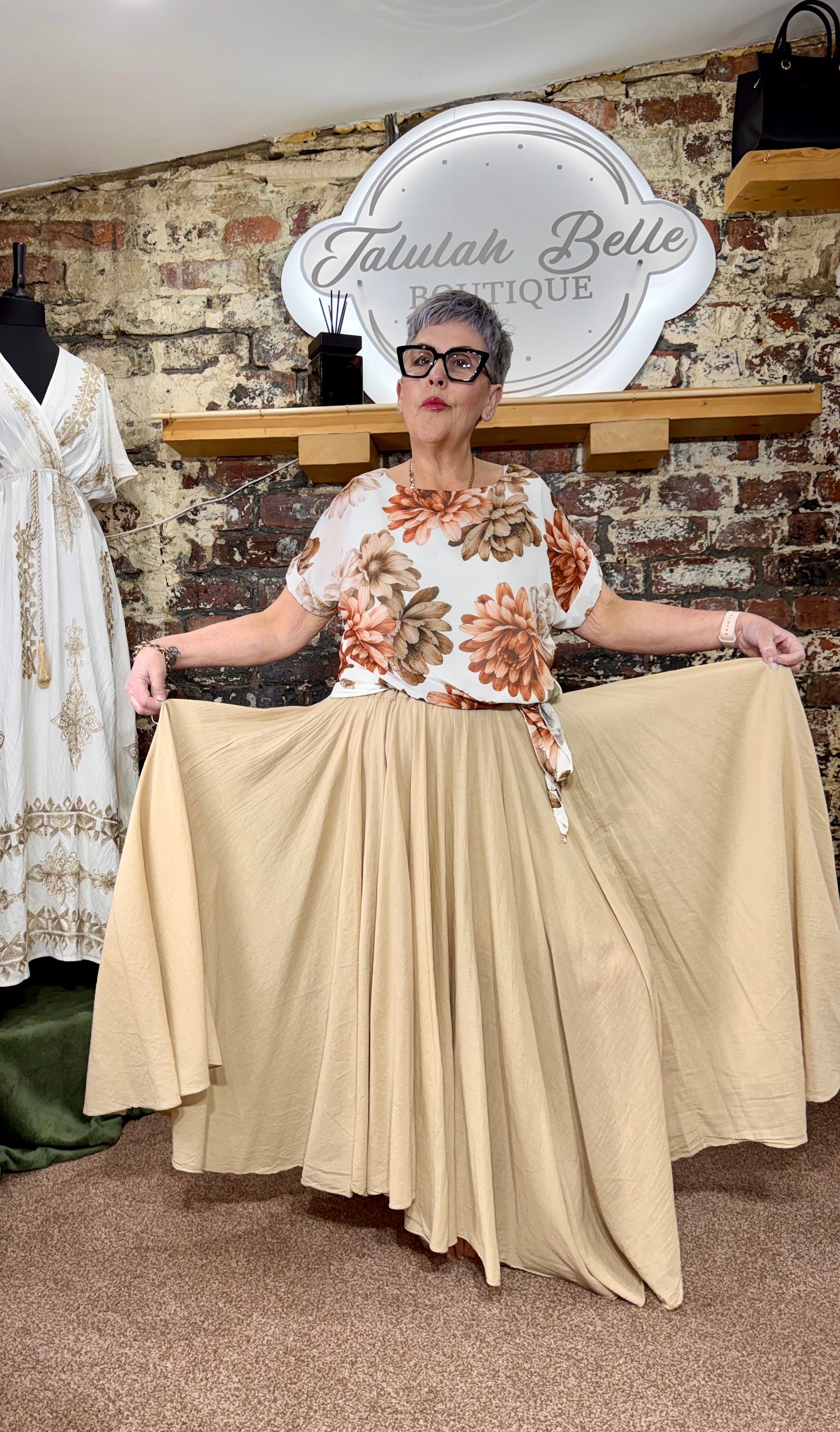 Irregular hemline cotton skirt
