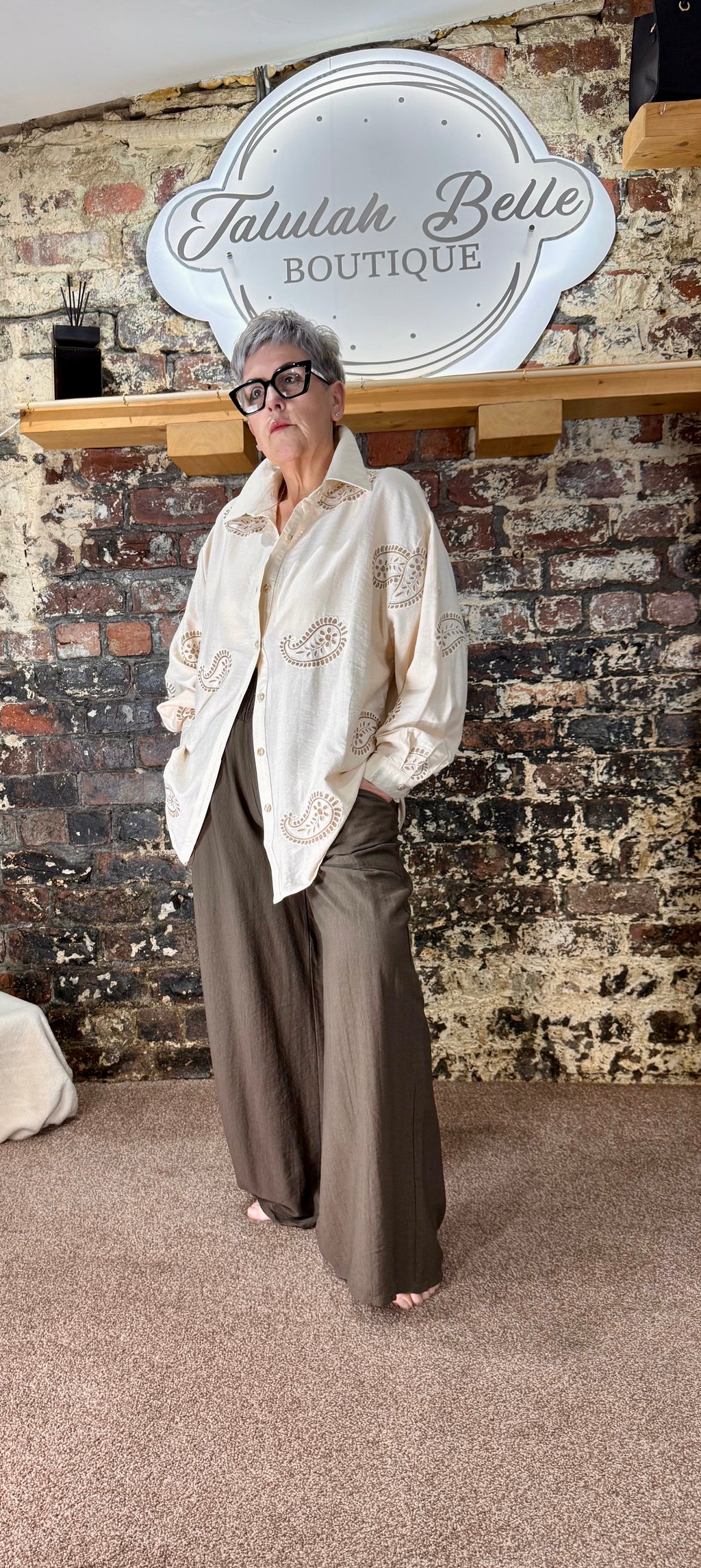 Wide leg shirring waist trousers