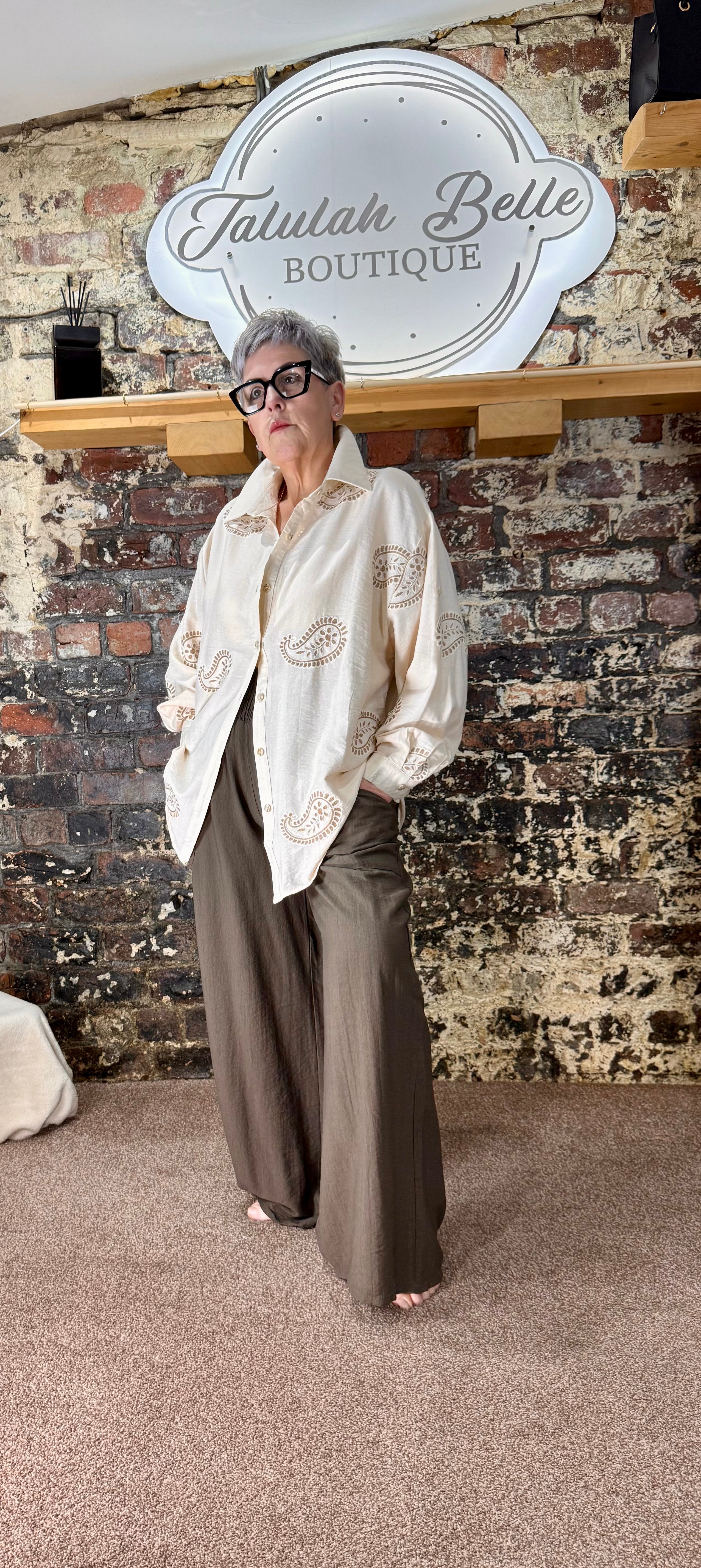Wide leg shirring waist trousers