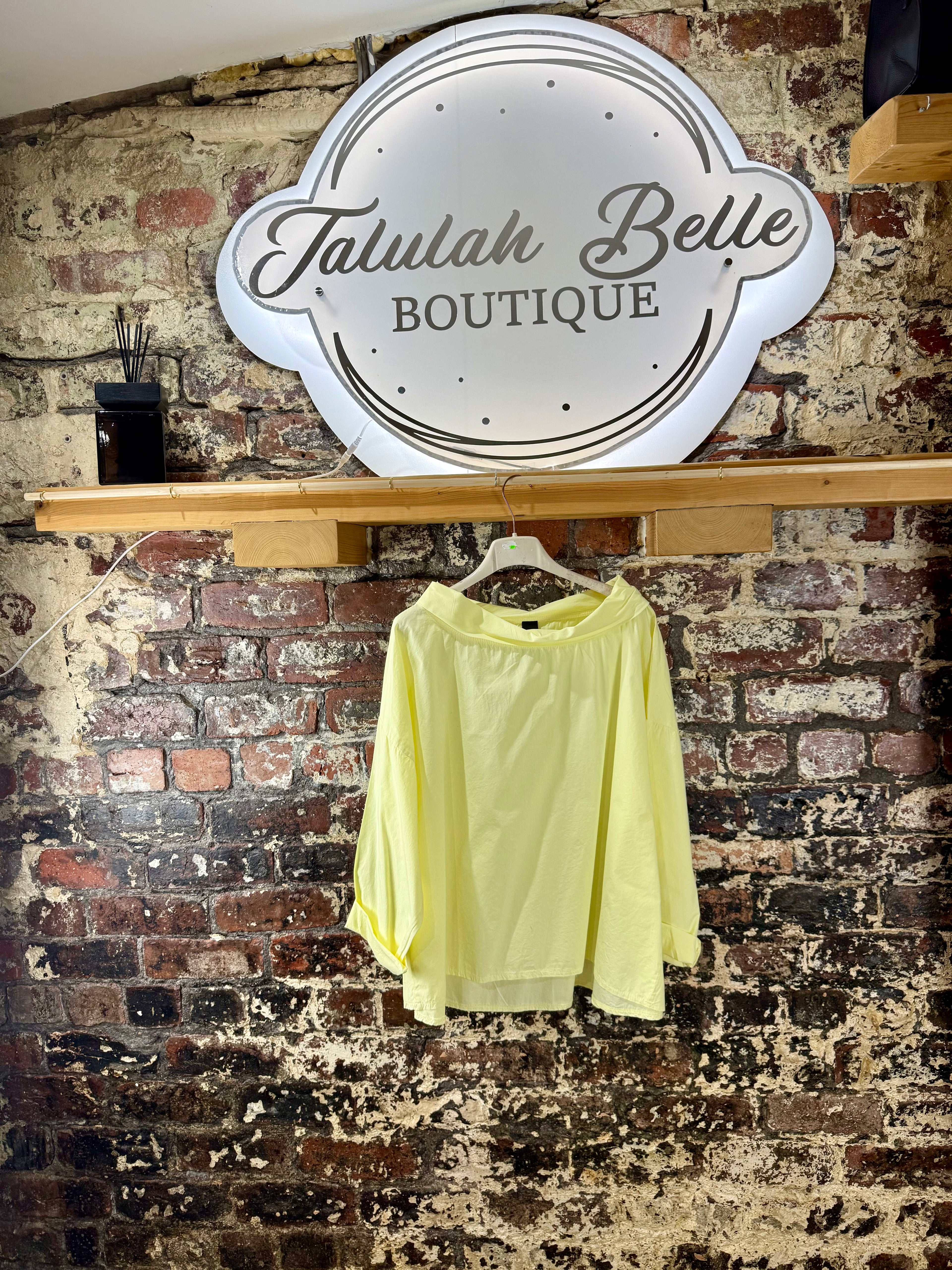Boat neck cotton top