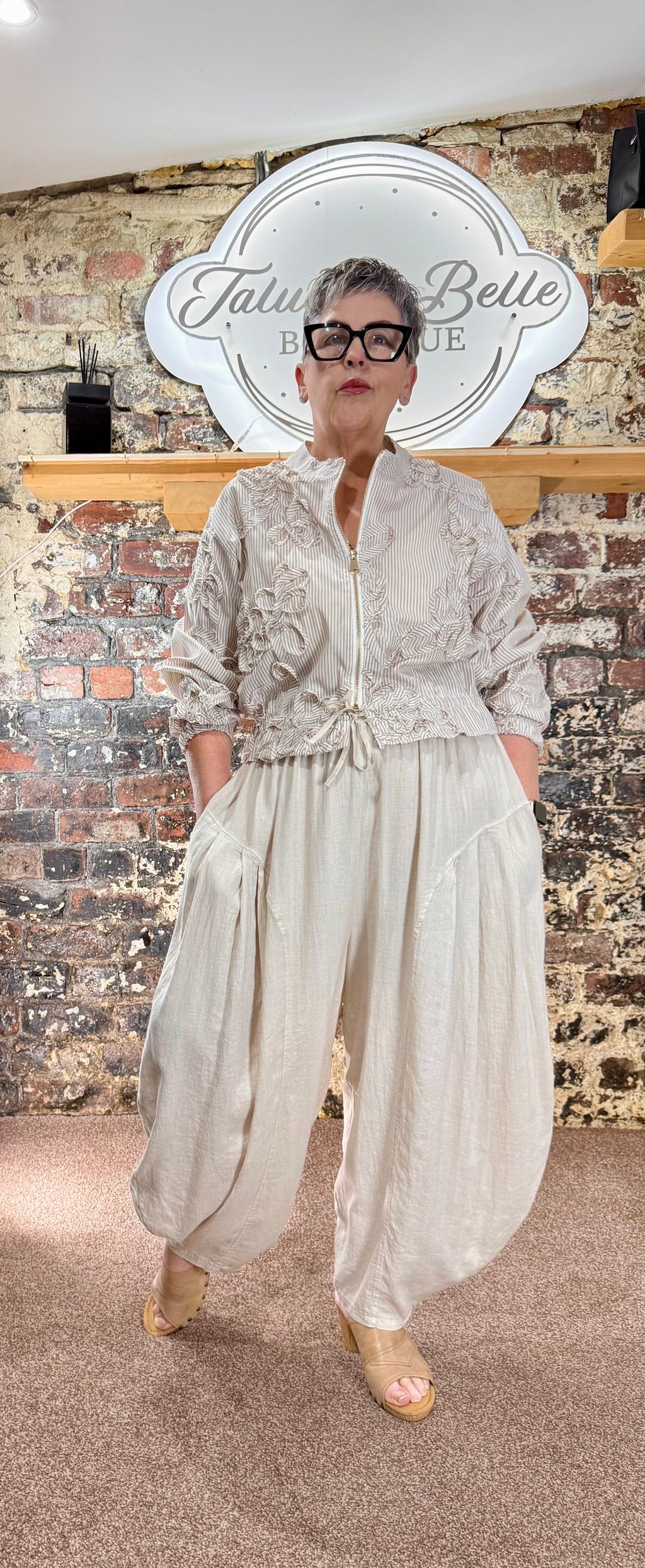 Blouson appliqué jacket/top