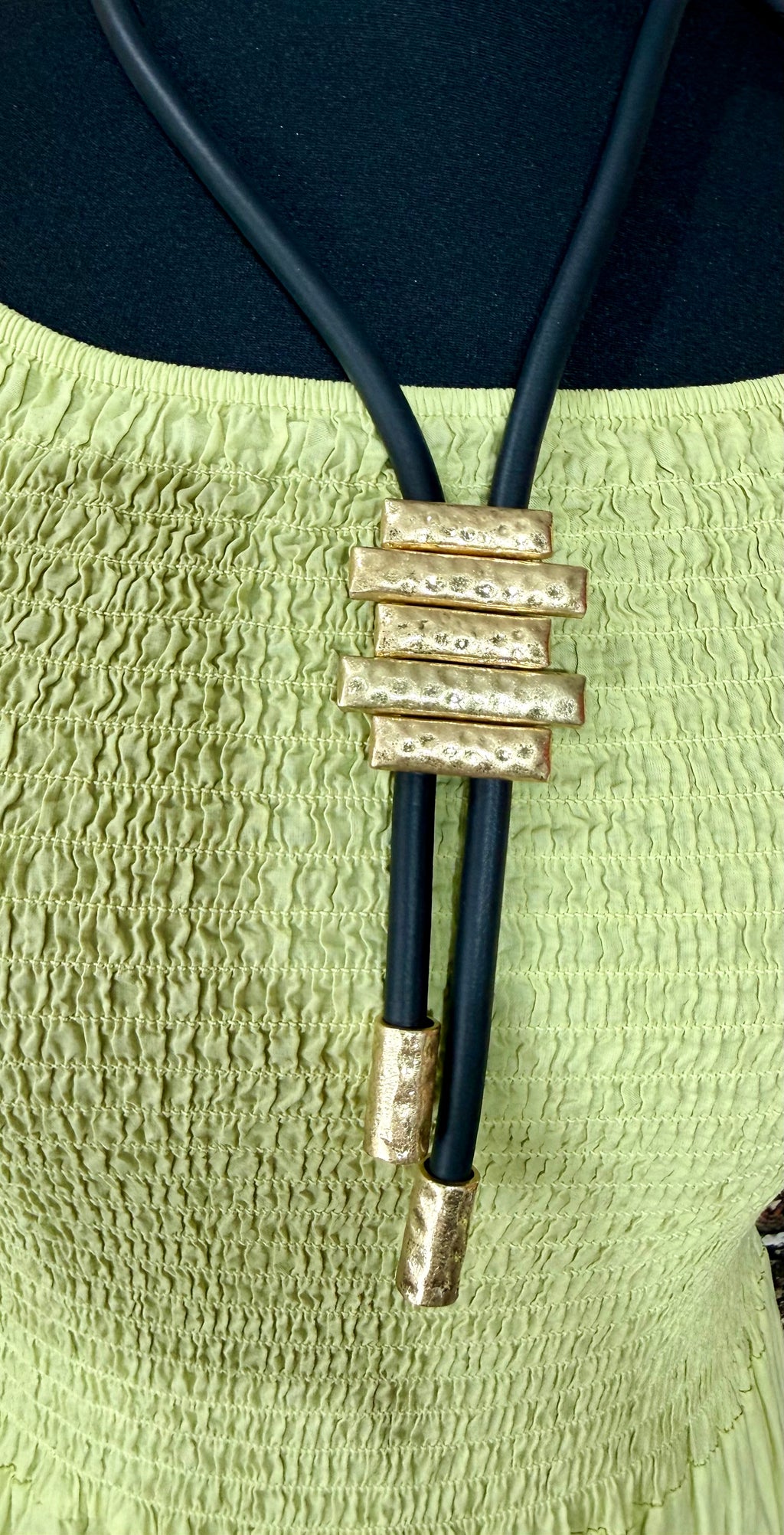 Rubber necklace