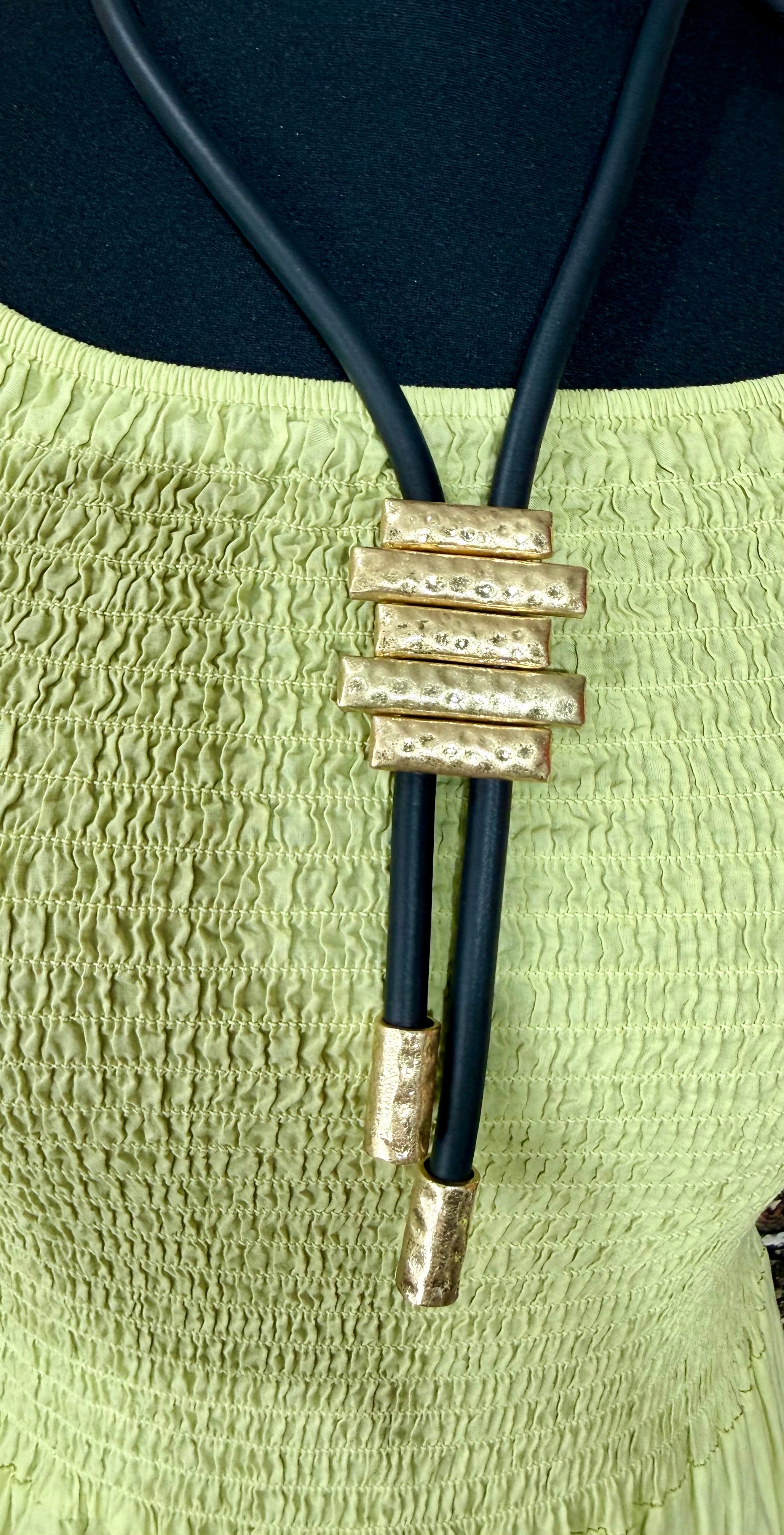 Rubber necklace