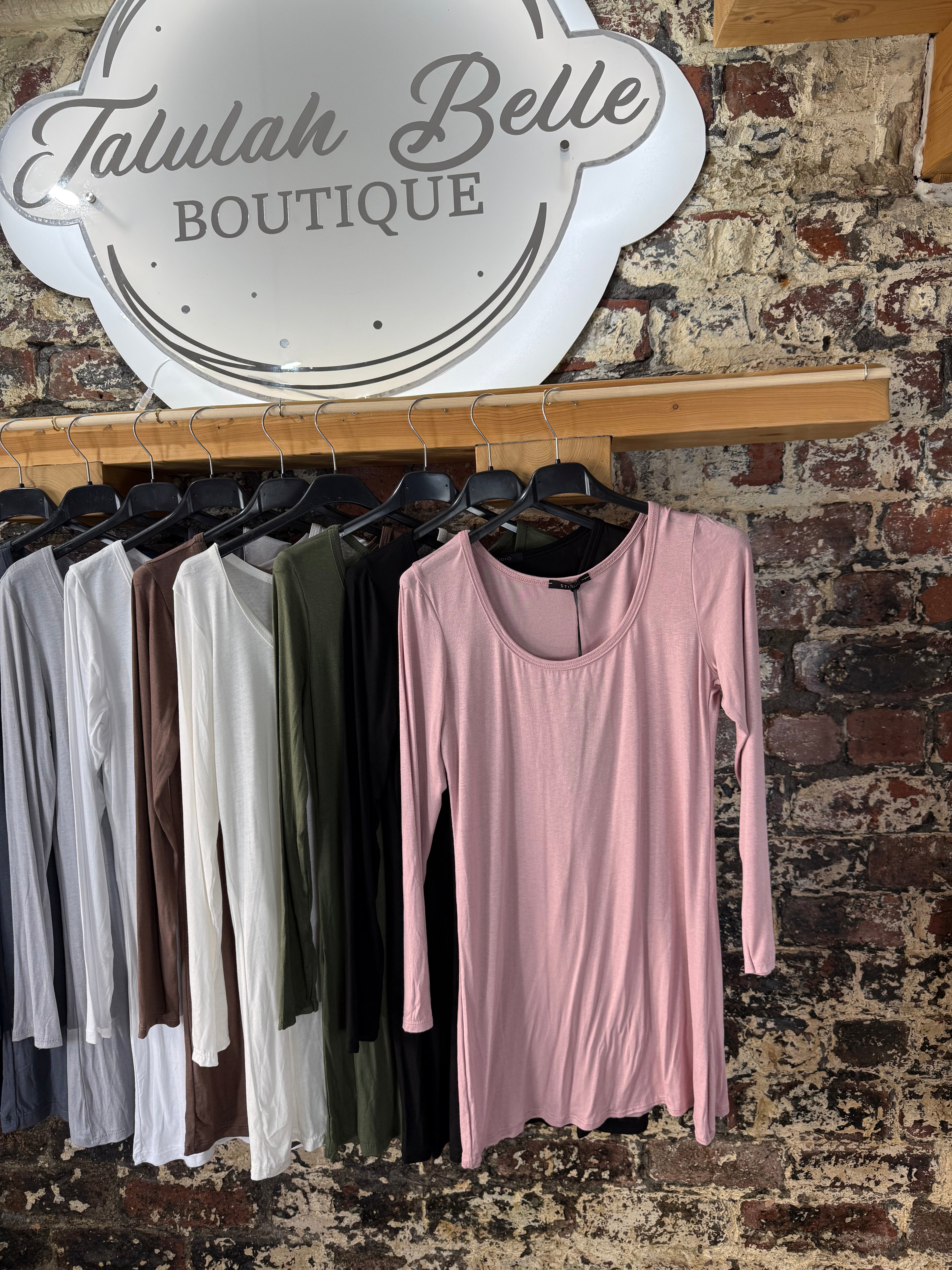 Premium long sleeved long bodied base layering vest