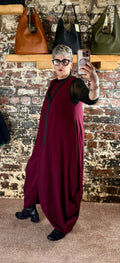 Tulip dress in burgundy